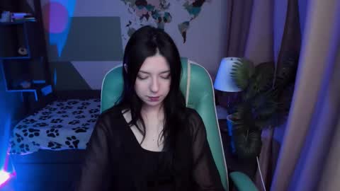 Snapshot of azaliya_haze chatting on December 3, 5:26 am Azaliya online show from December 3, 5:26 am