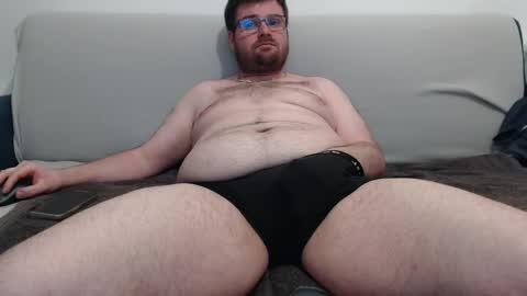 Snapshot of azer912 chatting on April 22, 7:26 pm Azer online show from April 22, 7:26 pm