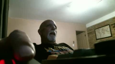 azjohnny online show from April 8, 2:55 am