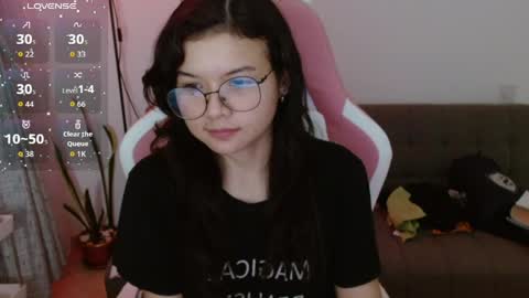 Azu  online show from April 9, 12:54 am