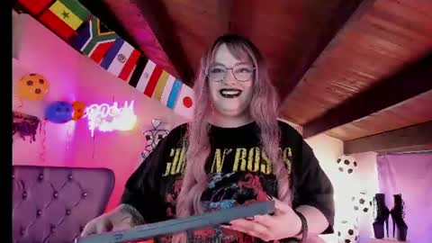Snapshot of azucena_bdsmx chatting on June 18, 7:51 pm Azucena Suency online show from June 18, 7:51 pm
