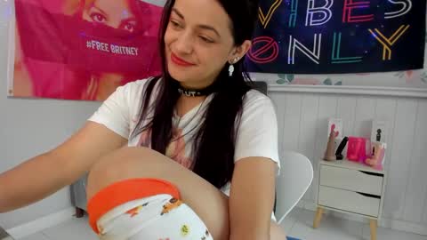 Azucena R online show from October 8, 2:14 pm