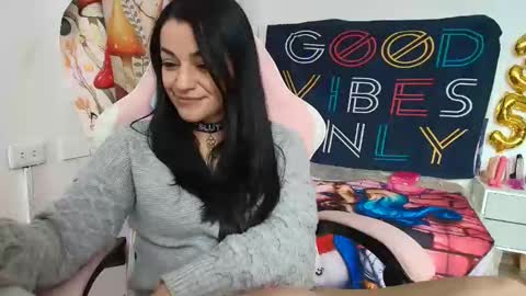 Azucena R online show from May 25, 3:40 pm