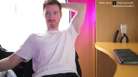 Snapshot of azulz4 chatting on February 9, 3:23 pm Azul online show from February 9, 3:23 pm