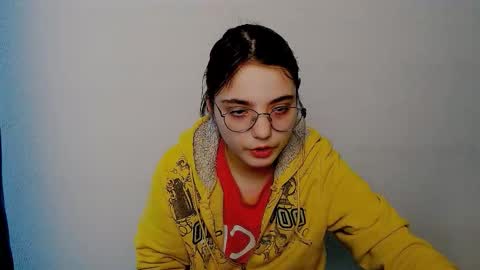 Snapshot of azumi_chan_ chatting on January 16, 9:35 am azumi_chan_ online show from January 16, 9:35 am