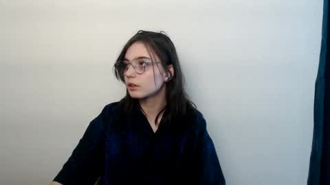 Snapshot of azumi_chan_ chatting on February 11, 11:26 am azumi_chan_ online show from February 11, 11:26 am