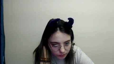 Snapshot of azumi_chan_ chatting on February 20, 9:59 pm azumi_chan_ online show from February 20, 9:59 pm