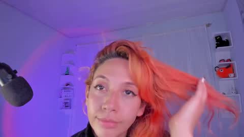 Snapshot of azumi_saan chatting on January 3, 3:05 am azumi saan online show from January 3, 3:05 am