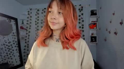 Snapshot of azumi_saan chatting on October 19, 2:45 am azumi saan online show from October 19, 2:45 am