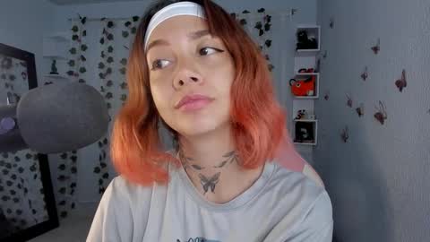 Snapshot of azumi_saan chatting on October 25, 3:03 am azumi saan online show from October 25, 3:03 am