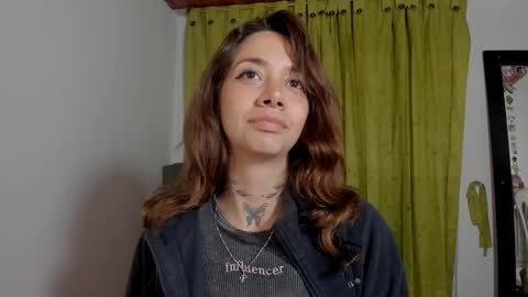 azumi saan online show from March 25, 1:11 am