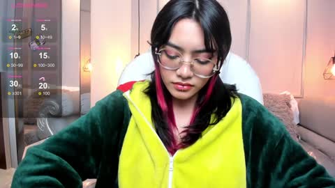 Snapshot of azurakindong chatting on December 16, 11:07 pm Azura online show from December 16, 11:07 pm