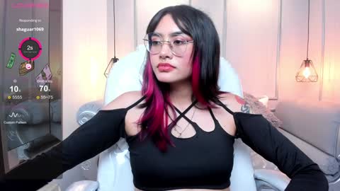 Snapshot of azurakindong chatting on December 31, 8:23 pm Azura online show from December 31, 8:23 pm