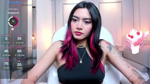 Snapshot of azurakindong chatting on January 22, 7:45 pm Azura online show from January 22, 7:45 pm