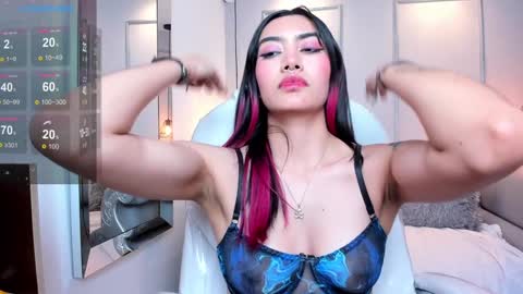 Snapshot of azurakindong chatting on January 25, 2:15 am Azura online show from January 25, 2:15 am