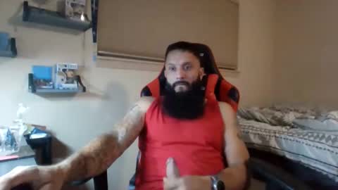 Snapshot of b713htx chatting on November 23, 8:58 am Miguel online show from November 23, 8:58 am