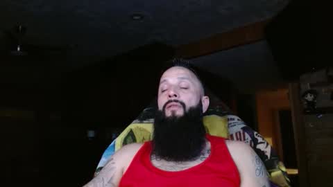 Snapshot of b713htx chatting on February 1, 8:35 am Miguel online show from February 1, 8:35 am