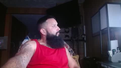 Snapshot of b713htx chatting on May 20, 6:41 am Miguel online show from May 20, 6:41 am