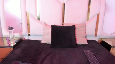 Snapshot of babbyvalen chatting on June 2, 1:57 pm nika strom online show from June 2, 1:57 pm