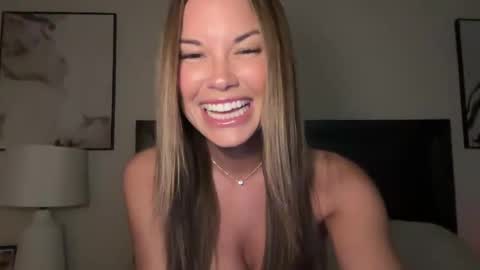 Snapshot of babeb77 chatting on September 12, 3:17 am B online show from September 12, 3:17 am