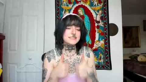 babee online show from July 10, 11:40 pm