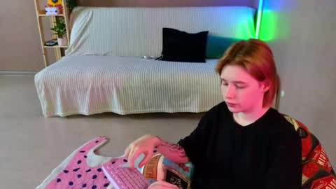 Sweety Eva online show from June 4, 10:32 am