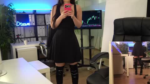 Olivia and Lexi online show from March 21, 5:45 am