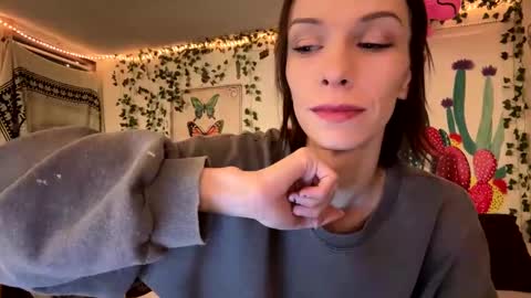 Snapshot of babiifern chatting on December 3, 1:52 am Fern Browning online show from December 3, 1:52 am