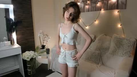 Snapshot of baby__project chatting on November 25, 3:12 pm Shayna online show from November 25, 3:12 pm