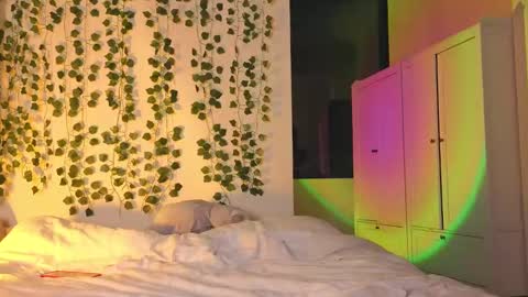 Snapshot of baby_adele chatting on December 9, 5:19 pm bb adele online show from December 9, 5:19 pm