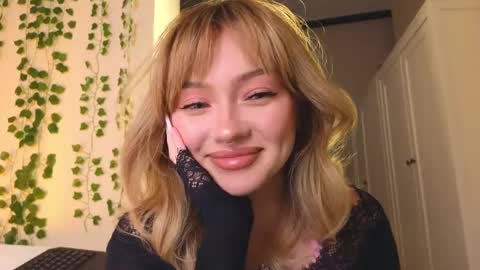 Snapshot of baby_adele chatting on December 17, 5:47 pm bb adele online show from December 17, 5:47 pm