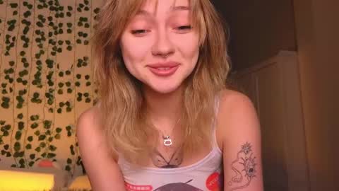 Snapshot of baby_adele chatting on December 21, 9:36 pm bb adele online show from December 21, 9:36 pm