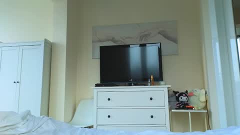 Snapshot of baby_adele chatting on December 28, 6:17 am bb adele online show from December 28, 6:17 am