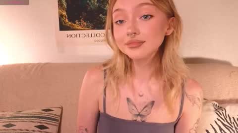 Snapshot of baby_adele chatting on October 9, 8:40 pm bb adele online show from October 9, 8:40 pm