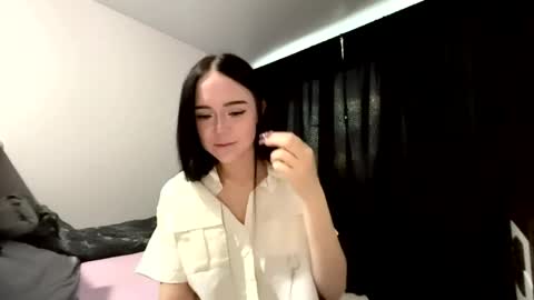 Adeline online show from April 8, 3:12 pm