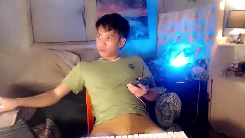 Snapshot of baby_aries69 chatting on February 19, 4:03 pm your Baby Aries69 online show from February 19, 4:03 pm