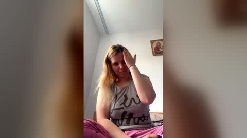 Baby Blonde online show from April 12, 11:48 am