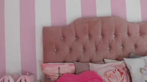 zaleya online show from April 13, 11:05 am