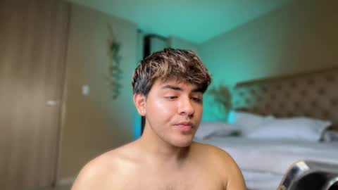 Snapshot of baby_cortesxxx chatting on October 29, 9:27 pm David Cortes online show from October 29, 9:27 pm