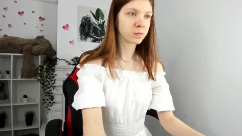 Evalena maybe just Eva online show from February 11, 4:55 am