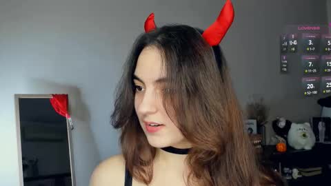 Emily online show from October 30, 7:21 am