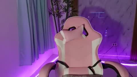 baby_kel online show from April 2, 2:47 pm