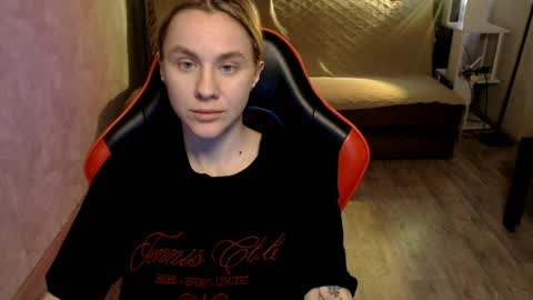 baby_kitte online show from April 4, 2:25 pm