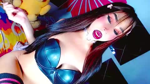 Tatii online show from October 11, 5:39 am