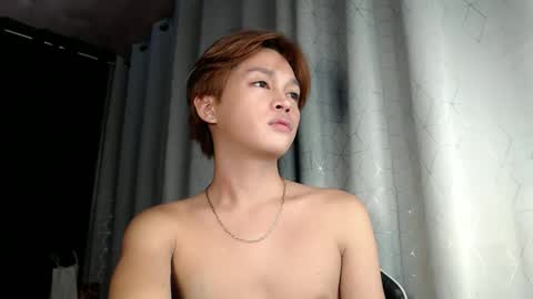 Snapshot of baby_simph chatting on December 5, 3:50 pm Josh online show from December 5, 3:50 pm