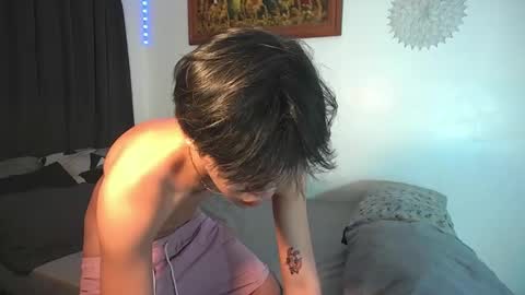 Snapshot of baby_simph chatting on October 18, 7:31 am Josh online show from October 18, 7:31 am