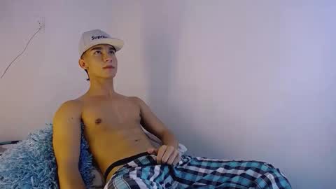 Snapshot of babyandy_ chatting on February 27, 11:54 am ANDY online show from February 27, 11:54 am