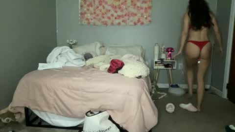 Snapshot of babyaves chatting on November 12, 7:09 am babyaves online show from November 12, 7:09 am