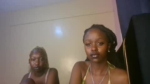 Snapshot of babybrown20 chatting on May 22, 7:26 am babybrown online show from May 22, 7:26 am