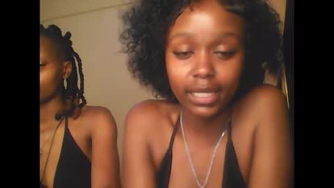 Snapshot of babybrown20 chatting on June 2, 4:36 am babybrown online show from June 2, 4:36 am